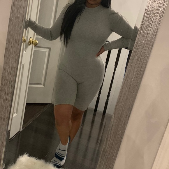 Grey ribbed long-sleeve playsuit - Picture 5 of 6